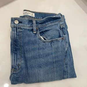 Abercrombie & Fitch The 90’s Straight Ultra High Rise Jeans